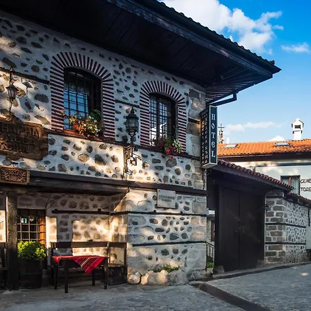 Todeva House And Tavern 3*