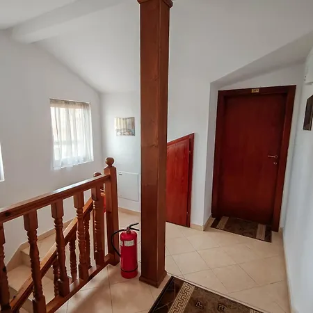 Todeva House And Tavern