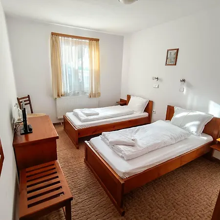 מלון Todeva House And Tavern