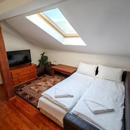 מלון Todeva House And Tavern בנסקו