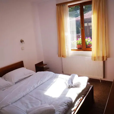 Hotel Todeva House And Tavern 3*