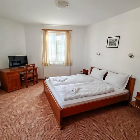 Hotel Todeva House And Tavern