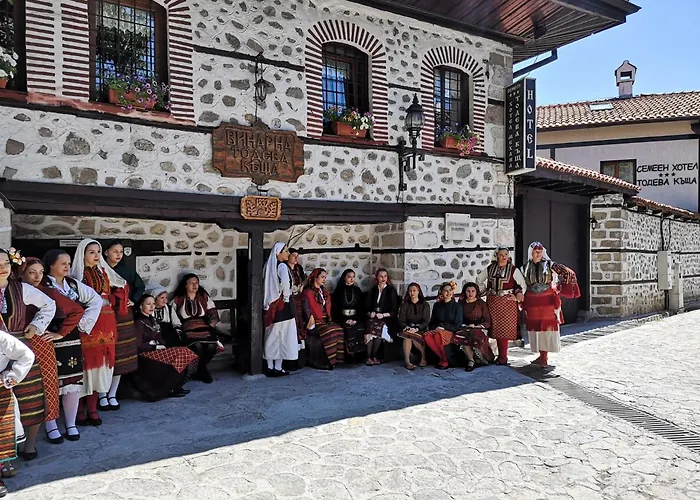 Hotel Todeva House And Tavern