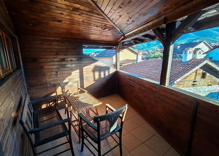 Hotel Todeva House And Tavern