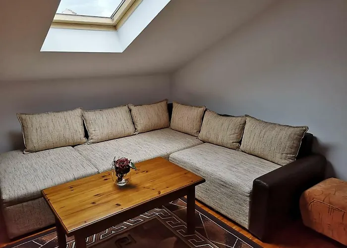 Todeva House And Tavern